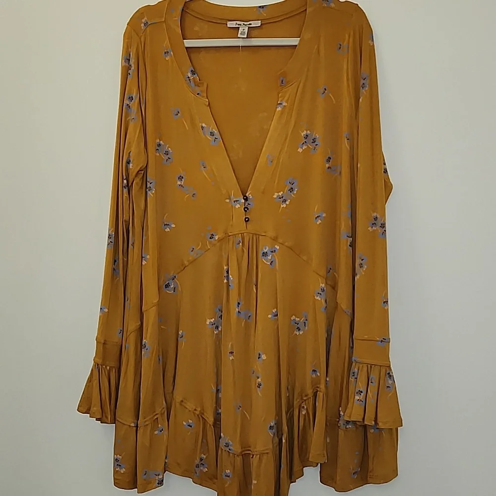 NWOT Free People Olivia Printed Tunic Yellow Buttery-Soft Size Meduim